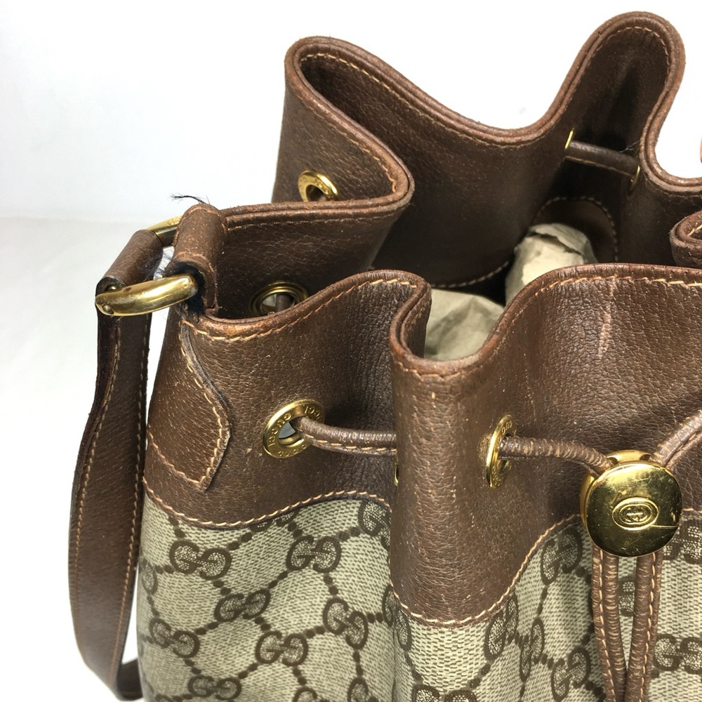 Authentic Gucci brown monogram coated canvas bucket bag - Picture 3 of 15